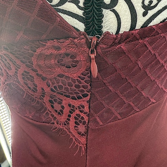 Fashion Nova Burgundy Lace Bodysuit Top - Picture 11 of 11